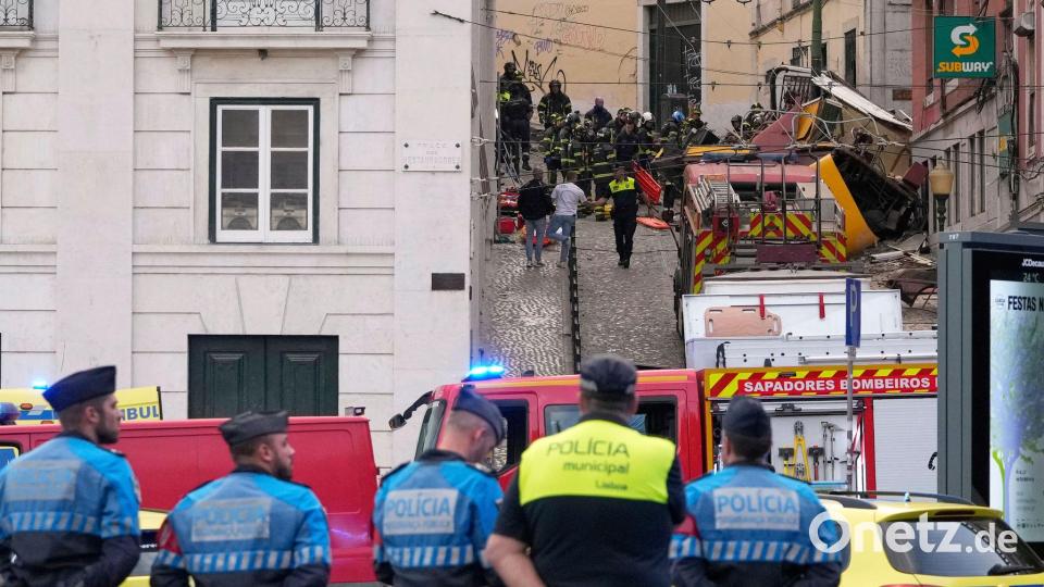 Zeugen sprachen von einem lauten Knall. Bild: Armando Franca/AP/dpa