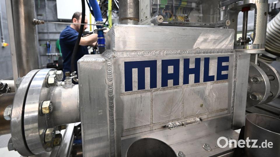 Mahle kommt vom Verbrenner - und steckt ebenfalls mitten im Wandel. (Archivbild) Bild: Bernd Weißbrod/dpa