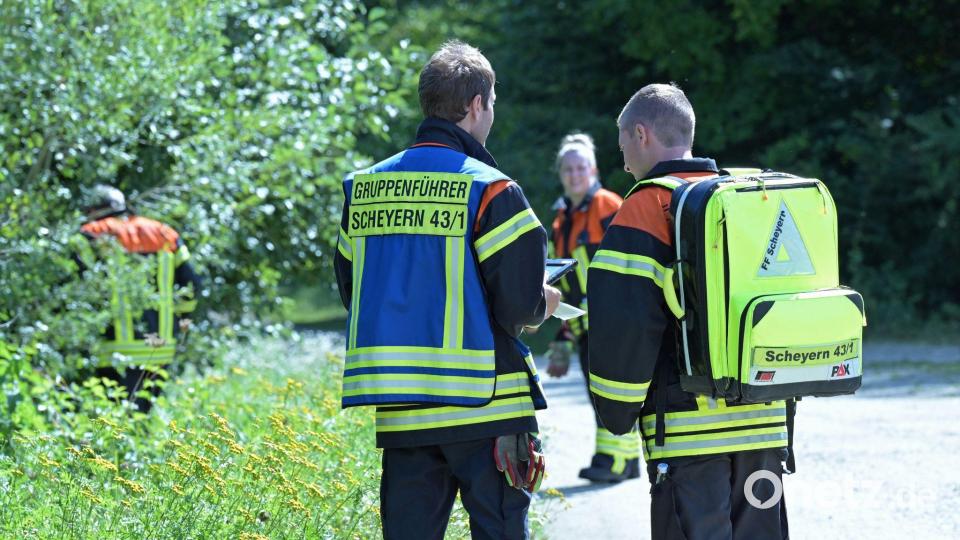 Rettungskräfte suchen nach einem vermissten 83-jährigen Mann. Bild: Malin Wunderlich/dpa