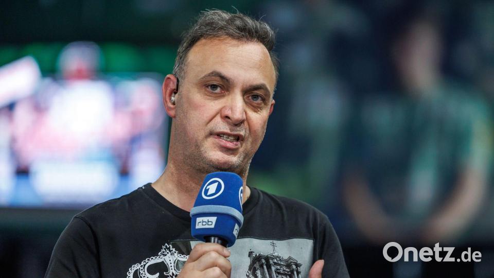 Bob Hanning bekommt die Wut der Fans klar zu spüren. Bild: Andreas Gora/dpa