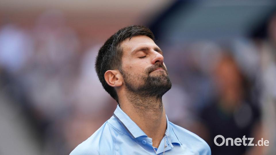 Novak Djokovic musste anerkennen, dass Carlos Alcaraz zu stark war. Bild: Seth Wenig/AP/dpa