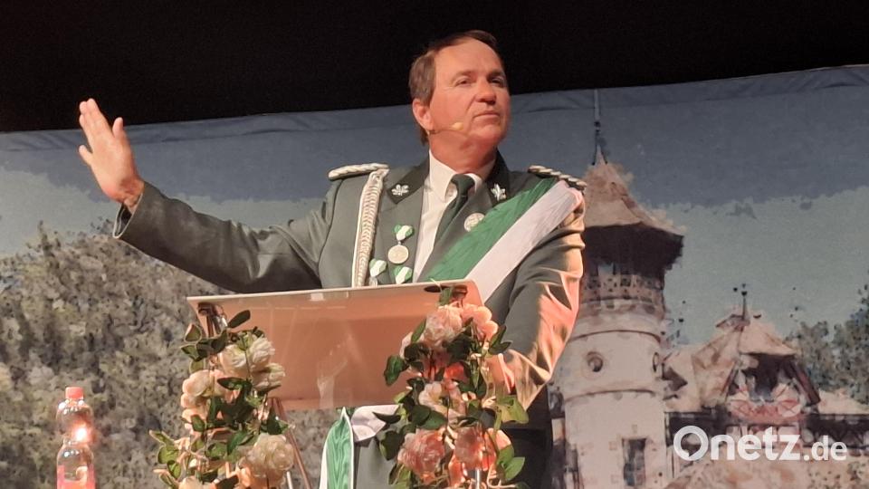 Wolfgang Krebs als Hubert Aiwanger. Bild: jua