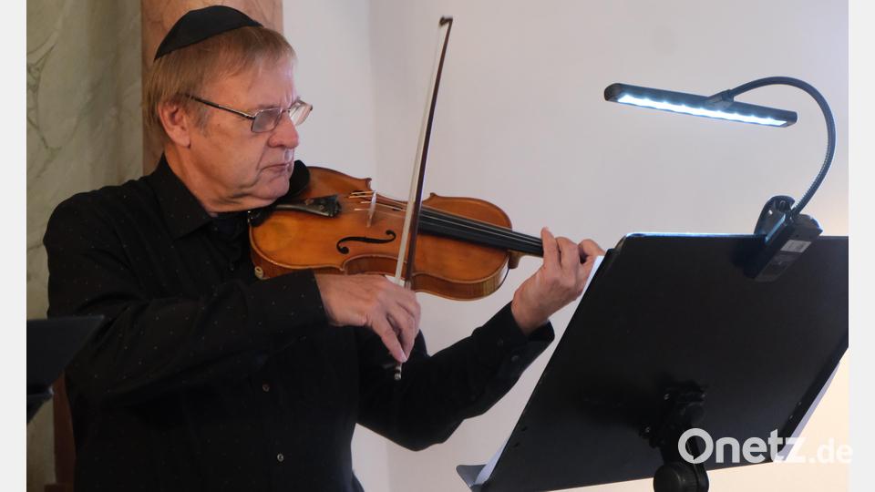 Stargast Miroslav Vilimec (Violine) spielte sich mit Marketa Stivinova in die Herzen der Besucher. Bild: Fred Lehner