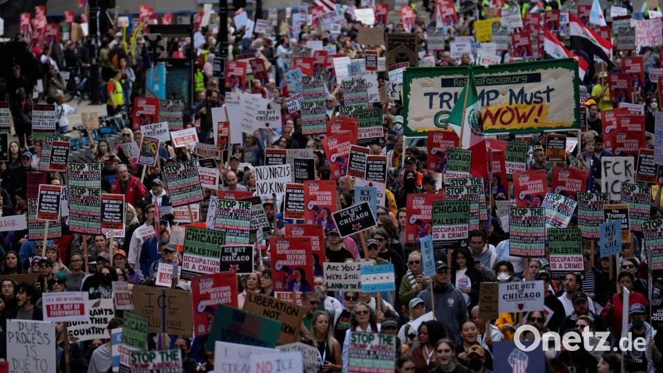 Schon in mehreren Städten hat Trumps aggressiver Politikstil Proteste ausgelöst. Bild: Carolyn Kaster/AP/dpa