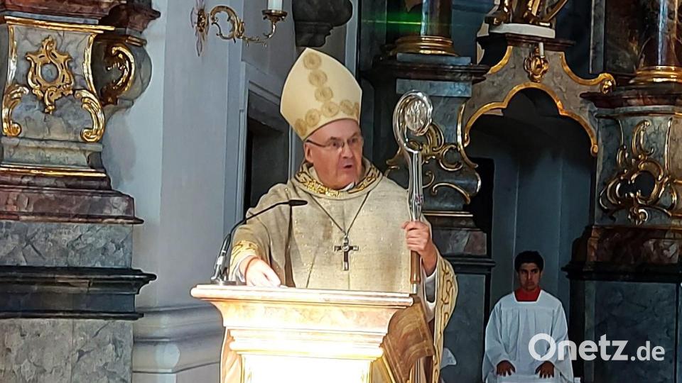 Bischof Rudolf Voderholzer würdigt bei seiner Festpredigt den Mut der MMC-Gründer vor 90 Jahren. Bild: lg