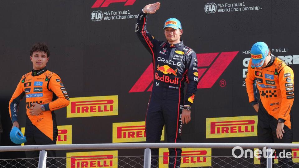 Muss das McLaren-Duo doch noch auf Max Verstappen aufpassen im WM-Kampf? Bild: Antonio Calanni/AP/dpa