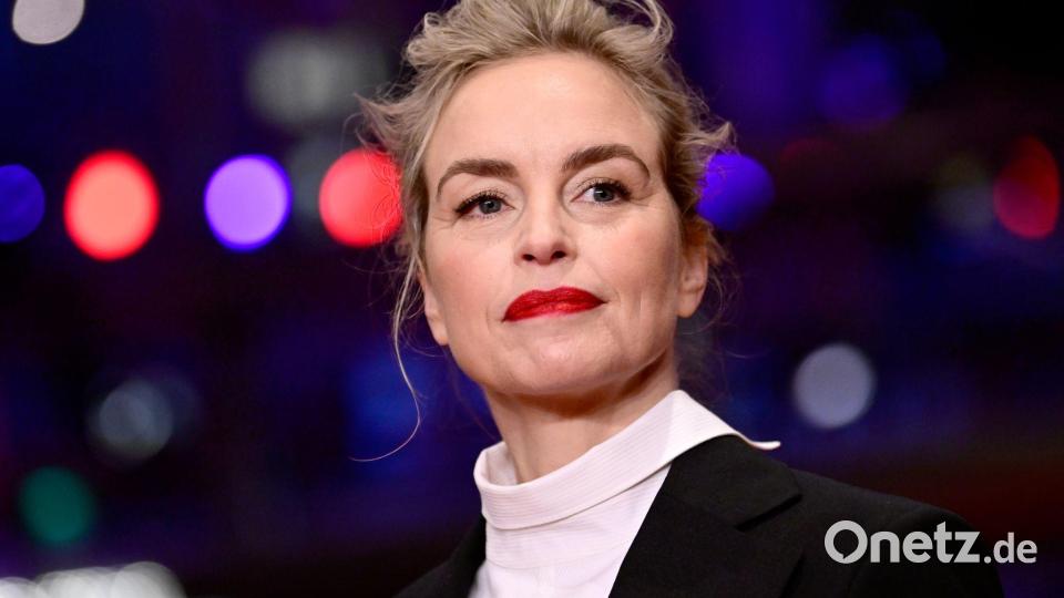 Regisseurin Nia DaCostas hat in „Hedda“ weibliche Charaktere geschaffen, die unglaublich komplex und nuanciert sind, voller Mehrdeutigkeiten. Ich liebe es“, sagte Schauspielerin Nina Hoss bei der Premiere. (Archivfoto) Bild: Fabian Sommer/dpa