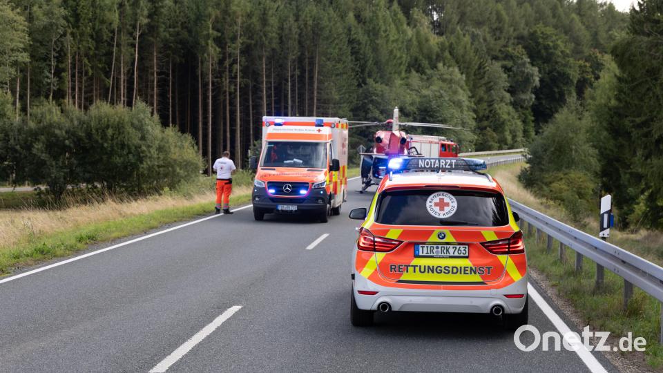 Der Rettungshubschrauber Christoph 80 brachte den Verletzten in ein Klinikum. Bild: Roland Wellenhoefer