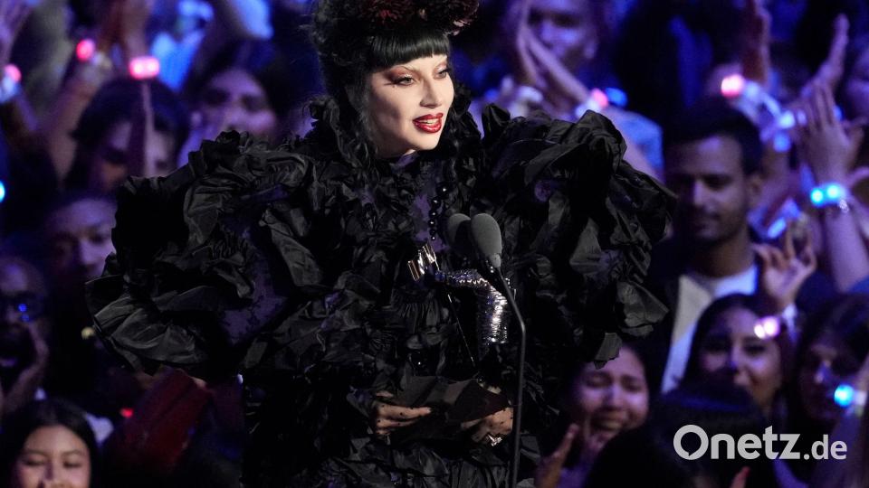 Für Lady Gaga war es ein aufregender Abend: Sie bekam mehrere Preise - und trat danach noch bei einem Konzert auf. Bild: Charles Sykes/Invision/AP/dpa