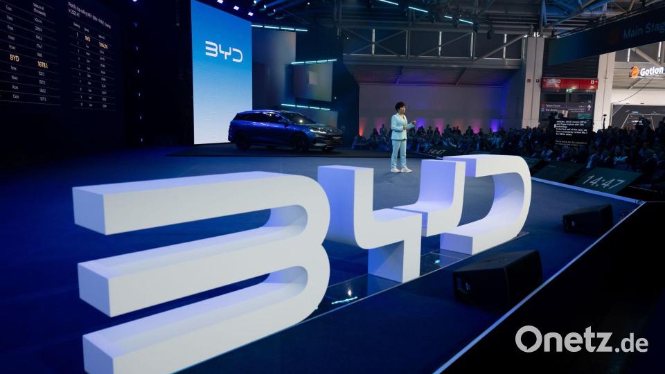 Der chinesische Autobauer BYD tritt auf der IAA voller Selbstbewusstsein auf. Bild: Sven Hoppe/dpa