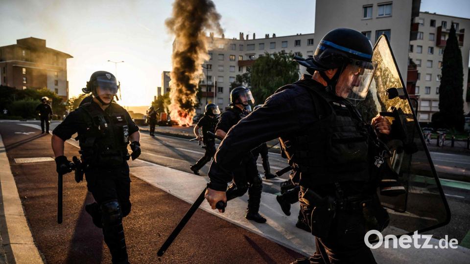 Frankreich: In Toulouse im Südwesten des Landes kommt es im Zuge der Protestbewegung „Bloquons tout“ („Lasst uns alles blockieren“) zu Zusammenstößen zwischen Demonstrierenden und der Polizei. Bild: Ed Jones/AFP/dpa