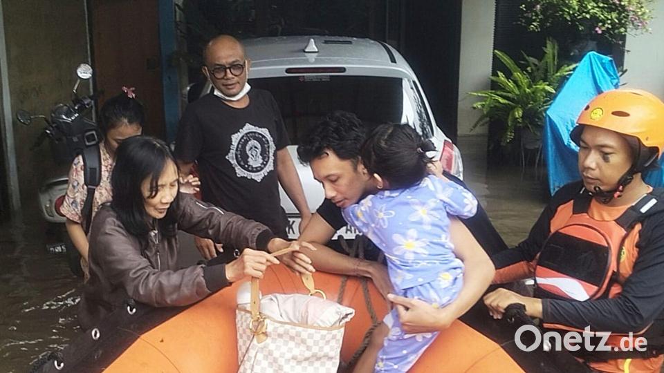 Besonders betroffen war die Hauptstadt Denpasar. Bild: Uncredited/BASARNAS/AP/dpa