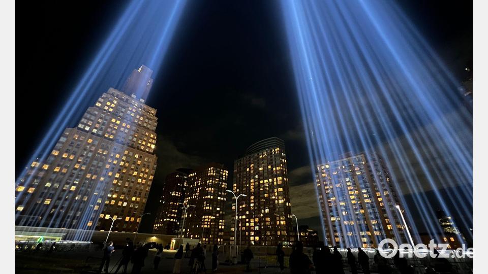 Lichter über New York: Test für 9/11-Gedenkinstallation Bild: Christina Horsten/dpa