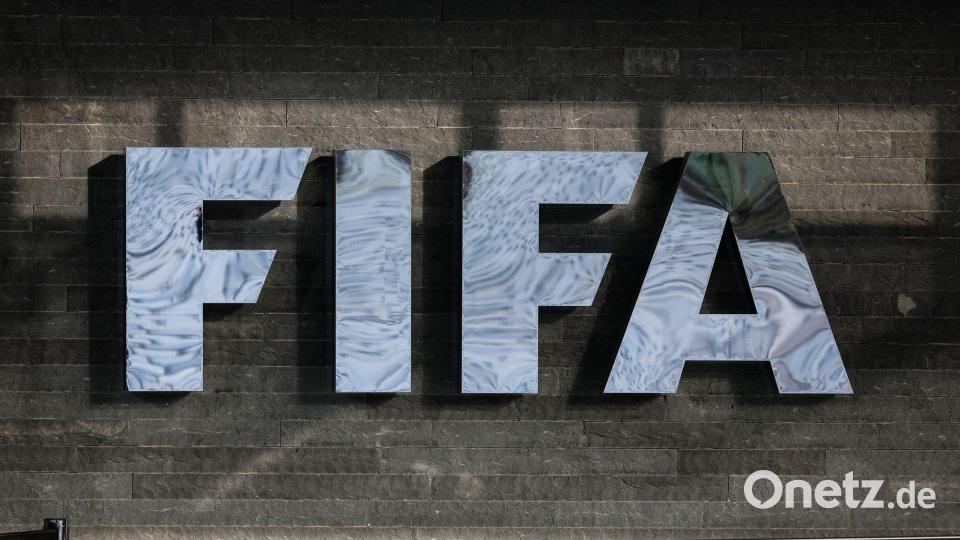 Der Fußball-Weltverband FIFA will bei den WM-Eintrittskarten auf dynamische Preisgestaltung setzen. (Archivbild) Bild: Christian Charisius/dpa