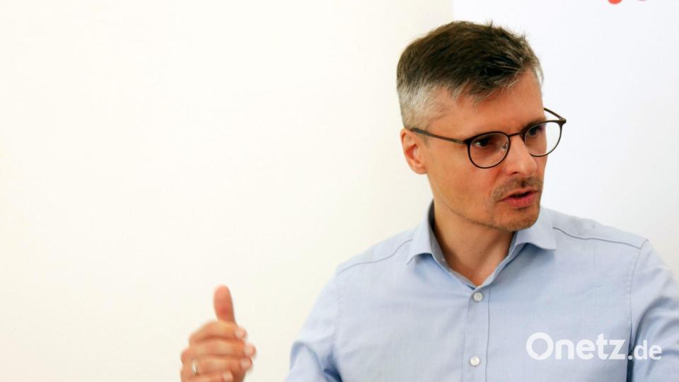 Anwalt Baumeister sieht die Datensammlung als illegal, Meta widerspricht. Bild: Albert Otti/dpa