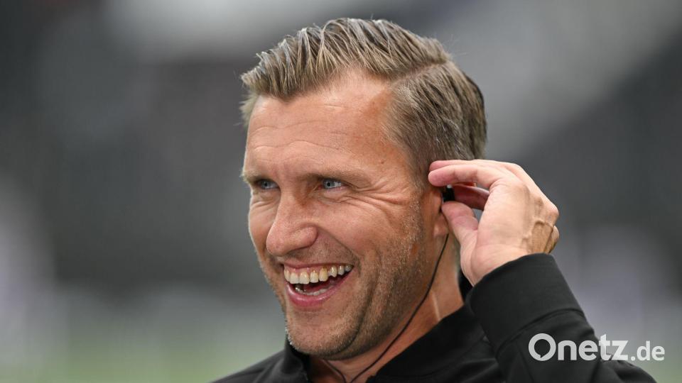 Hat derzeit gut lachen: Eintracht Frankfurts Sportvorstand Markus Krösche. Bild: Arne Dedert/dpa