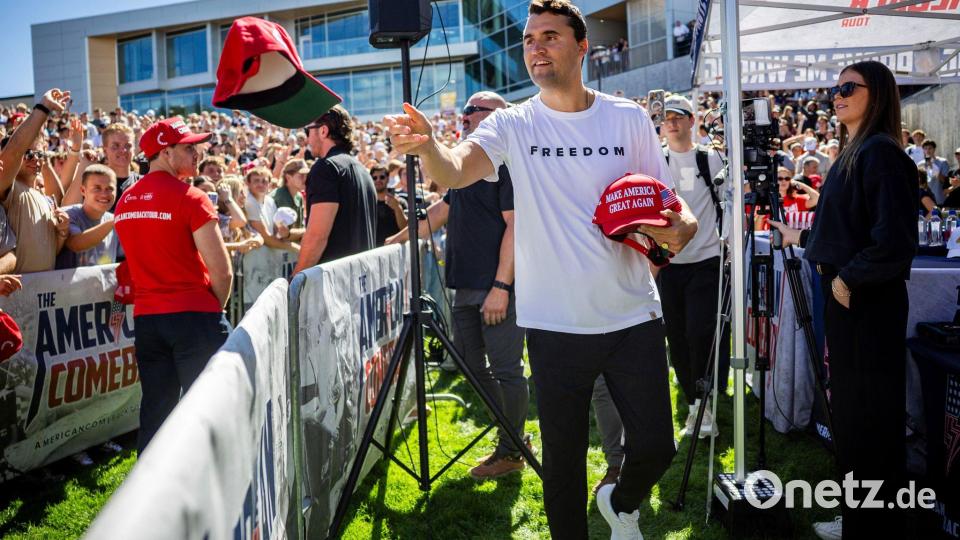 Charlie Kirk wurde erschossen - ein Tatverdächtiger ist gefasst. (Archivbild) Bild: Tess Crowley/The Deseret News/AP/dpa