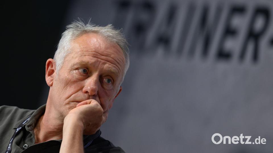Christian Streich gehört zu den Unterstützern einer Bewegungsinitiative des DFB. (Archivbild) Bild: Hendrik Schmidt/dpa
