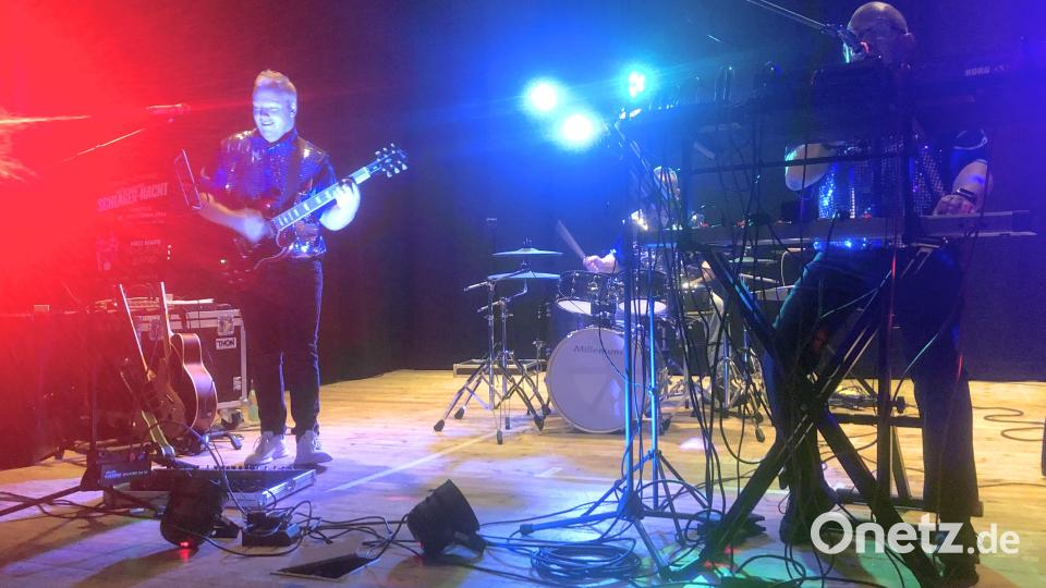Die Besetzung - von links - Dominik Schomburg, Patrick Brandl und Horst Brandl bleibt bis auf Weiteres unverändert. Erneut werden sie zu Protagonisten der nunmehr 2. Schlager-Nacht in Wiesau. Archivbild: wro