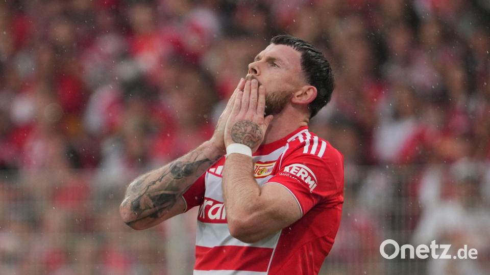 Haderte mit seinen vergebenen Chancen: Unions Oliver Burke. Bild: Soeren Stache/dpa