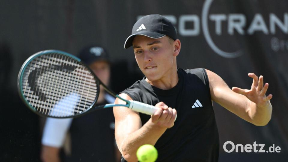 Justin Engel absolvierte als zweitjüngster deutscher Spieler der Geschichte ein Davis-Cup-Spiel. (Archivbild) Bild: Marijan Murat/dpa