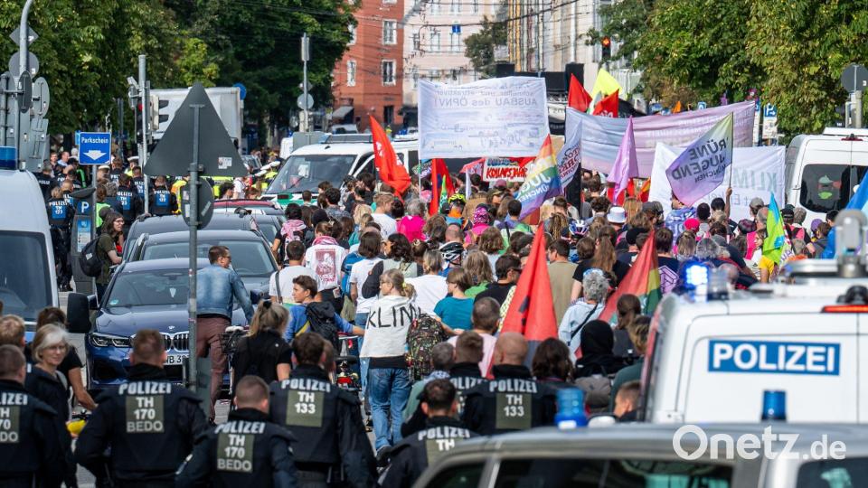 Die Proteste richten sich nicht nur gegen die IAA Mobility. Bild: Armin Weigel/dpa
