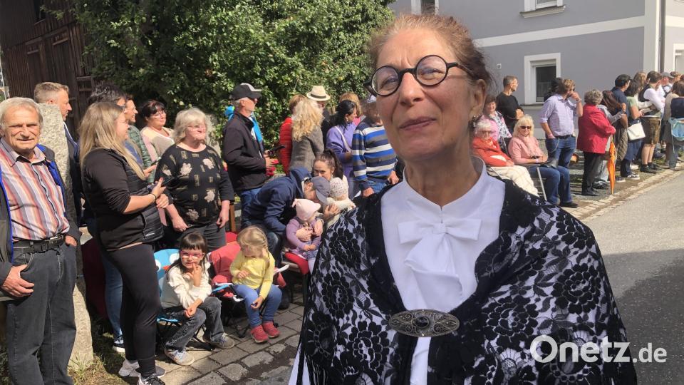 Dies ist - dargestellt - die Ehefrau des Dorfschullehrers. Bild: wro