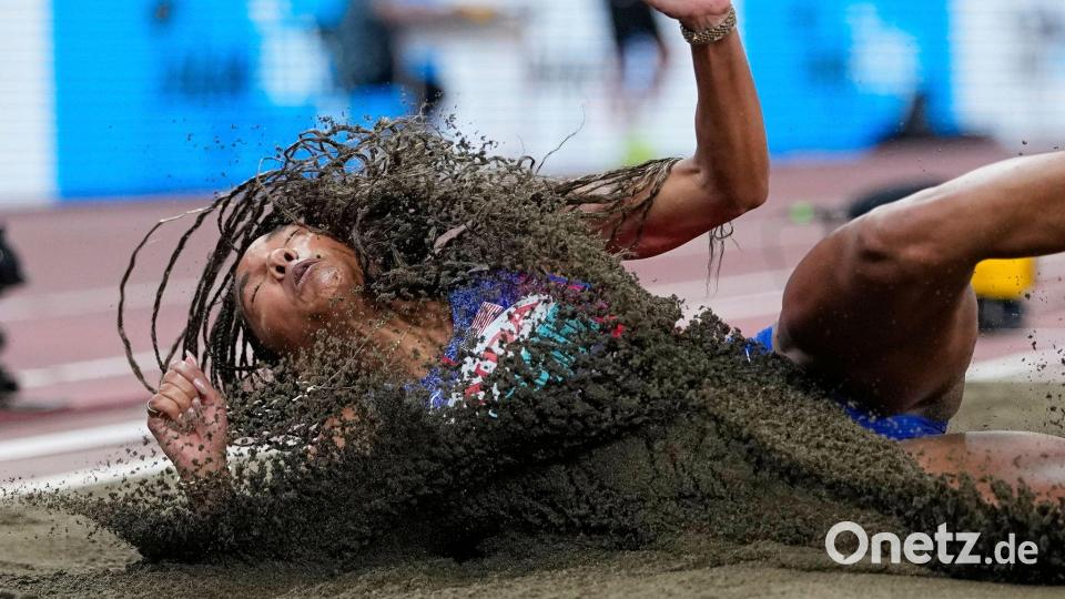 Mihambo-Konkurrentin Tara Davis-Woodhall überzeugt bei der WM. Bild: Ashley Landis/AP/dpa