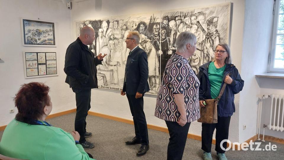 Unter dem Titel „Krieg und Vertreibung – nach 80 Jahren“ eröffnete am Sonntag in der Galerie des Alten Schulhauses eine außergewöhnliche Ausstellung. Bild: Kunz