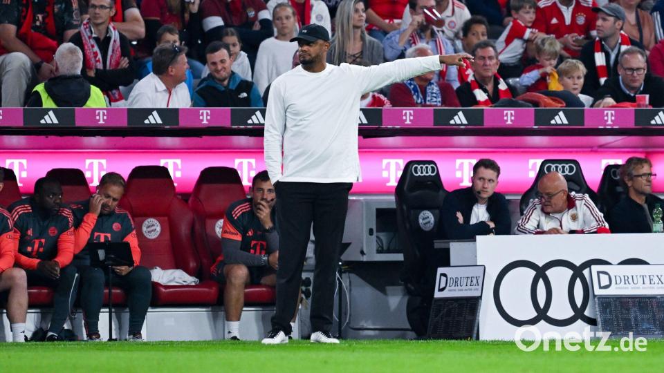 Bayern-Trainer Vincent Kompany erlebte beim Wiedersehen mit seinem Ex-Club HSV einen entspannten Abend am Spielfeldrand. Bild: Sven Hoppe/dpa