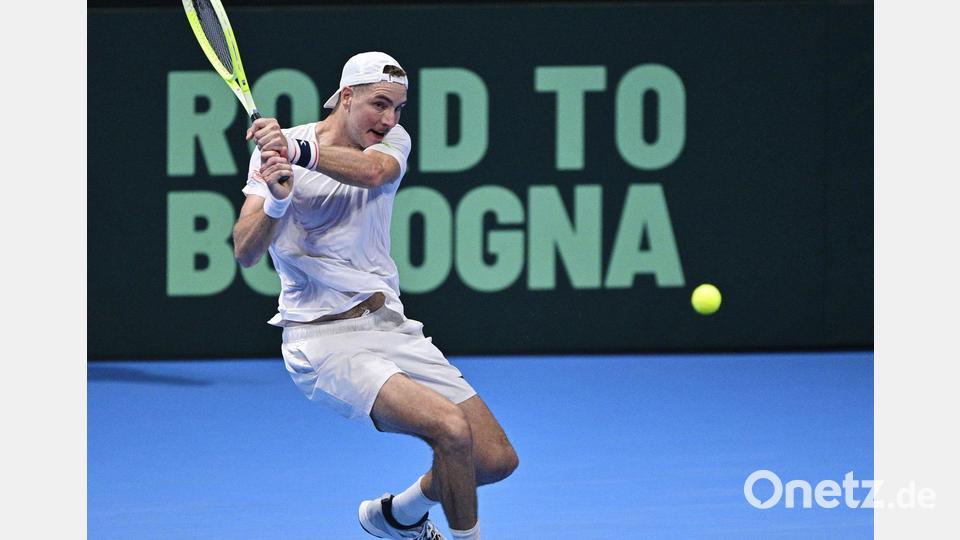Für Jan-Lennard Struff läuft die Zeit für einen Davis-Cup-Triumph so langsam ab. Bild: --/kyodo/dpa