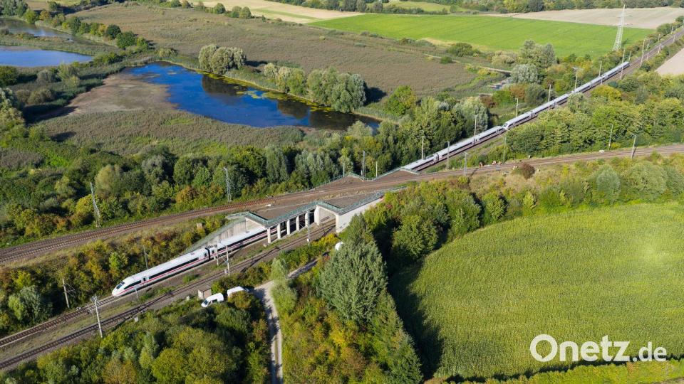 Mittlerweile läuft der Bahnverkehr zwischen Hannover und Berlin fast wieder wie gewohnt. Bild: Julian Stratenschulte/dpa