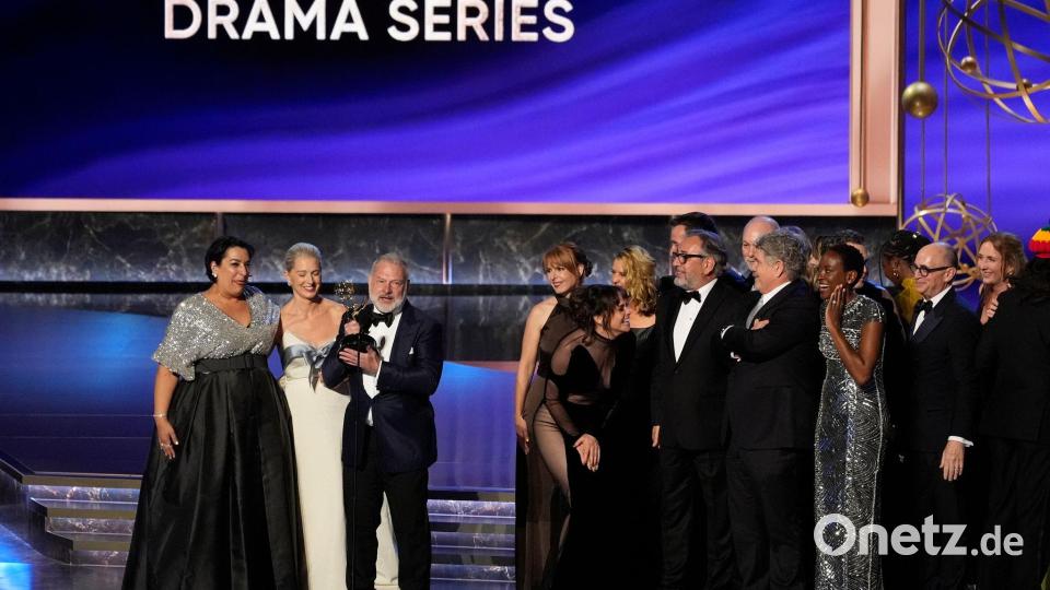 „The Pitt“ ist der Überraschungssieger als beste Dramaserie des Jahres – und noch ohne deutschen Sendeplatz. Bild: Chris Pizzello/Invision/AP/dpa