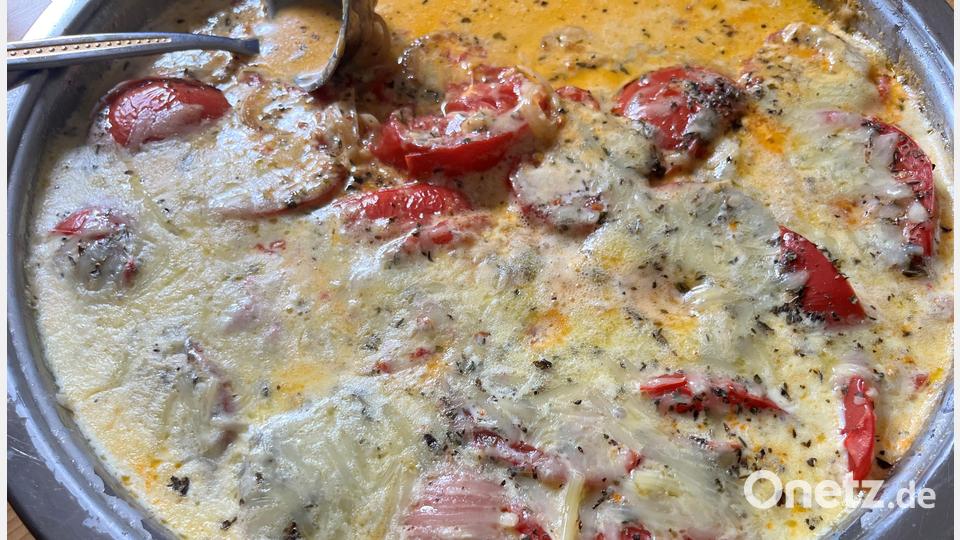 Die Tomatenpfanne geht schnell und ist günstig. Bild: Ilse Hauer