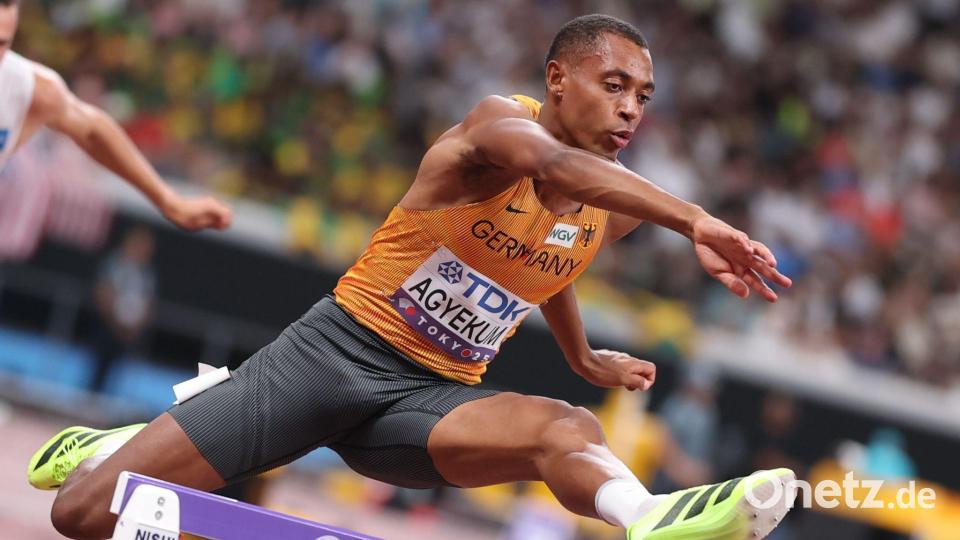 Emil Agyekum schaffte über 400 Meter Hürden locker den Einzug ins Halbfinale Bild: Oliver Weiken/dpa