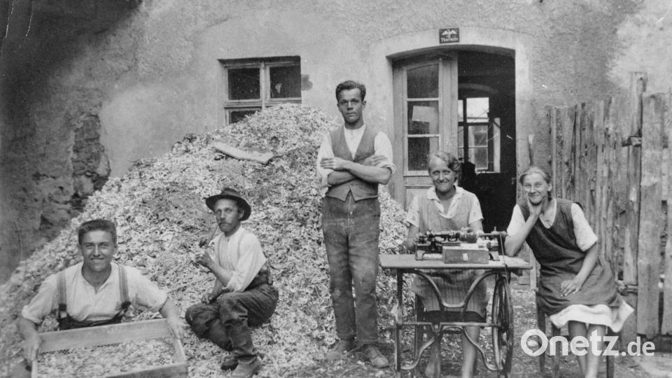 Max Korndörfer hat die Geschichte der Knopfindustrie in Bärnau doukumentiert. Bild: Max Korndoerfer