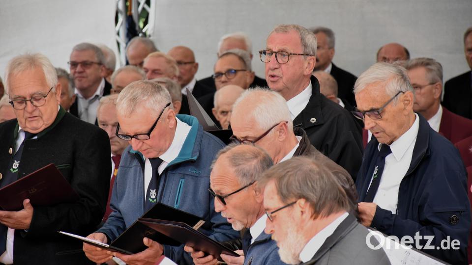 Vor allem die ältere Generation singt noch in den Männergesangsvereinen. Bild: ubb