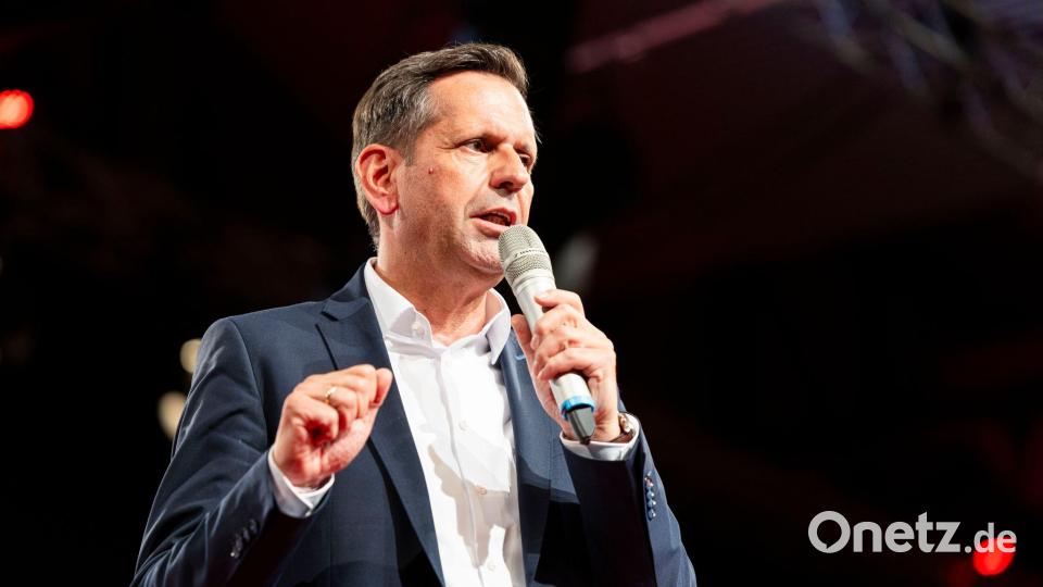 Für Ministerpräsident Lies ist der Dieselskandal Mahnung und Motor zugleich: mehr Verantwortung und mehr Wandel. (Archivbild) Bild: Michael Matthey/dpa