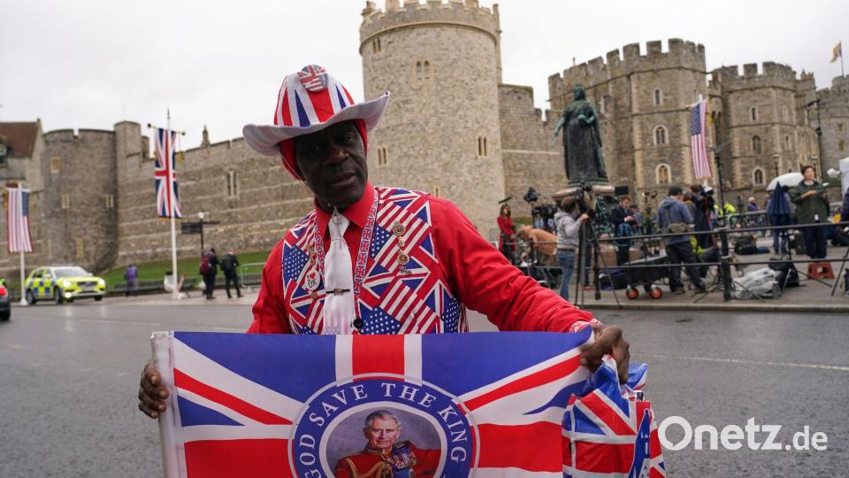 US-Präsident Trump besucht Großbritannien - Royal-Fan vor Schloss Windsor Bild: Alberto Pezzali/AP/dpa