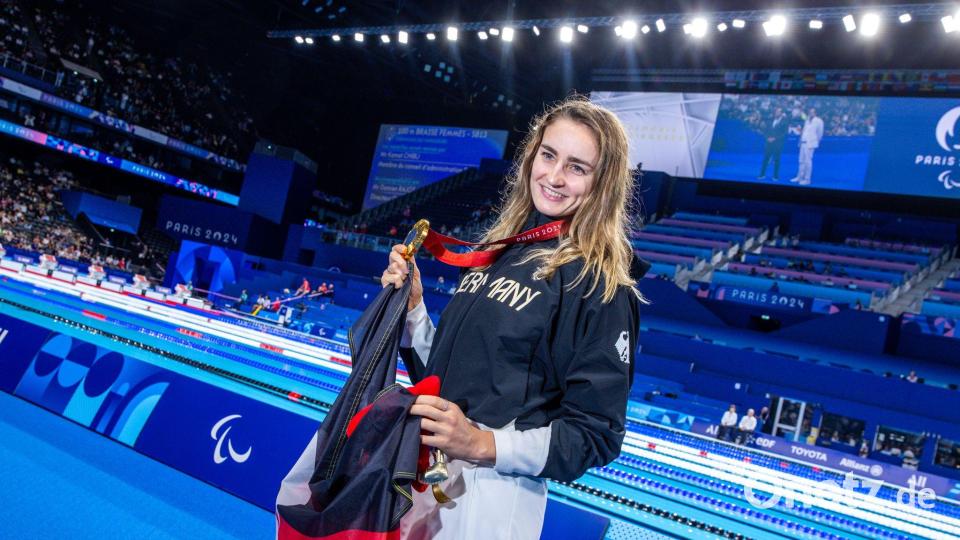 Elena Semechin will auch mit Baby wieder zurück ins Schwimmbecken. (Archivbild) Bild: Jens Büttner/dpa