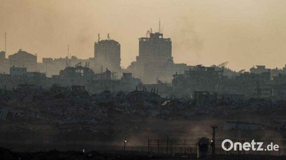 Laut Armeeangaben könnte Israels Bodenoffensive Monate andauern. (Archivbild) Bild: Ilia Yefimovich/dpa