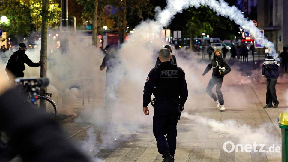 Tränengas in Paris – Frankreich vor landesweiten Protesten Bild: Geoffroy Van Der Hasselt/AFP/dpa