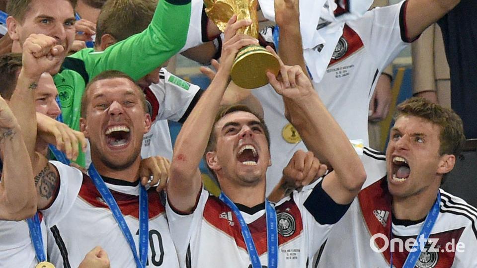 Bei der WM 2014 führte Lahm die Nationalmannschaft als Kapitän zum Titel. (Archivbild) Bild: Marcus Brandt/dpa