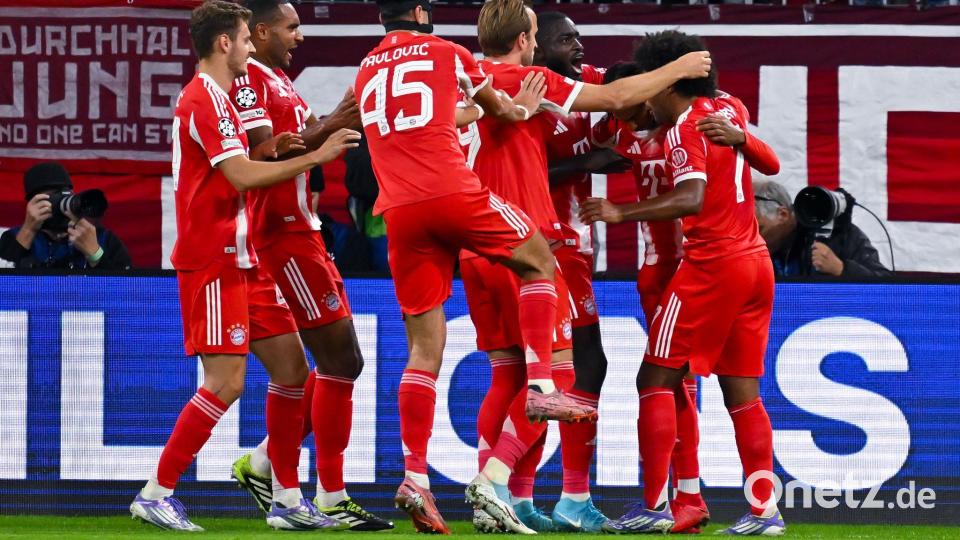 Eine Münchner Jubeltraube um Harry Kane (M), ein gewohntes Bild zum Saisonstart. Bild: Sven Hoppe/dpa