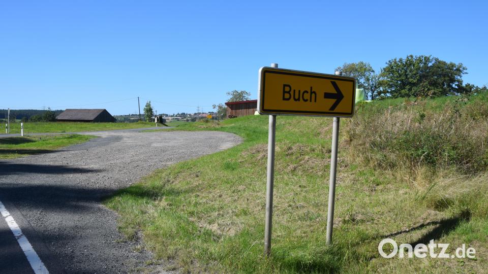 Östlich von Buch soll eine Fläche nun doch als Standort für Windräder ausgewiesen werden. Bild: fz