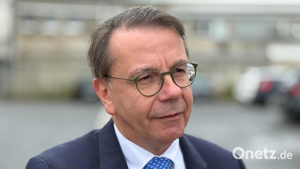 Reiner Haus, 61, ist seit mehr als 20 Jahren Geschäftsführer von Dorfner Anzaplan in Hirschau. Bild: Petra Hartl
