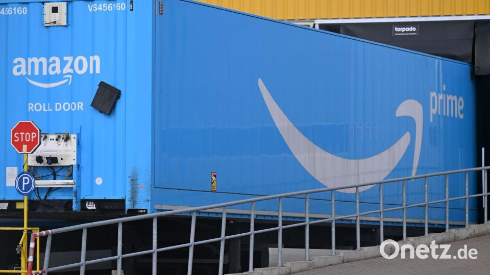 Viel Platz für die Waren: ein Amazon-Container am Dortmunder Logistikzentrum. Bild: Wolf von Dewitz/dpa