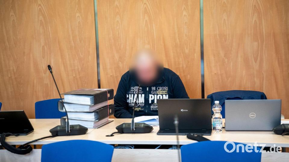 Der Angeklagte hat eingeräumt, die Frau mit einem Kabel erdrosselt zu haben. (Archivbild) Bild: Daniel Vogl/dpa