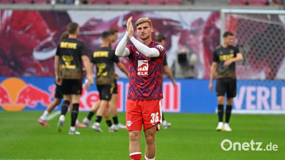Timo Werner (RB Leipzig) ist erstmals wieder im RB-Kader gewesen und wurde von den Fans mit Sprechchören gefeiert. Bild: Jennifer Brückner/dpa