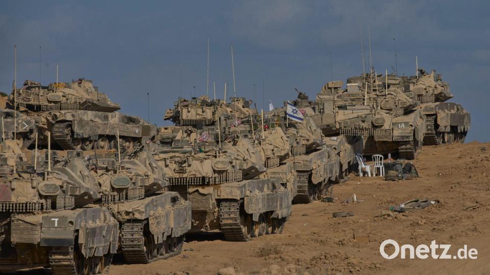 Israelische Panzer nahe des Gazastreifens Bild: Ohad Zwigenberg/AP/dpa